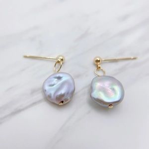AAA Grey genuine baroque pearls Earrings